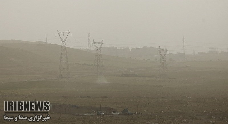 این بار گردوغبار سمنان در هوای کرمانشاه؟!