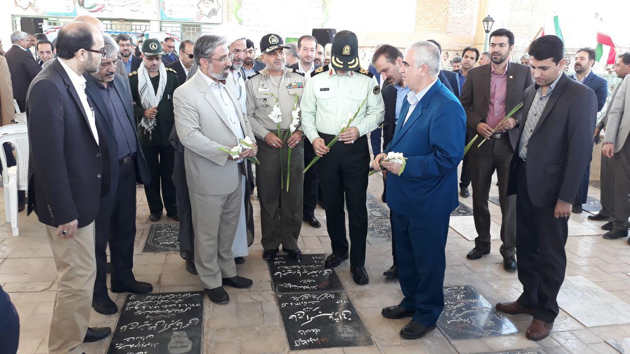 تجدید میثاق کارکنان دولت با آرمانهای شهدا