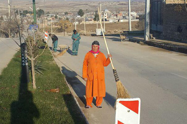 تنها زن رفتگر ایران