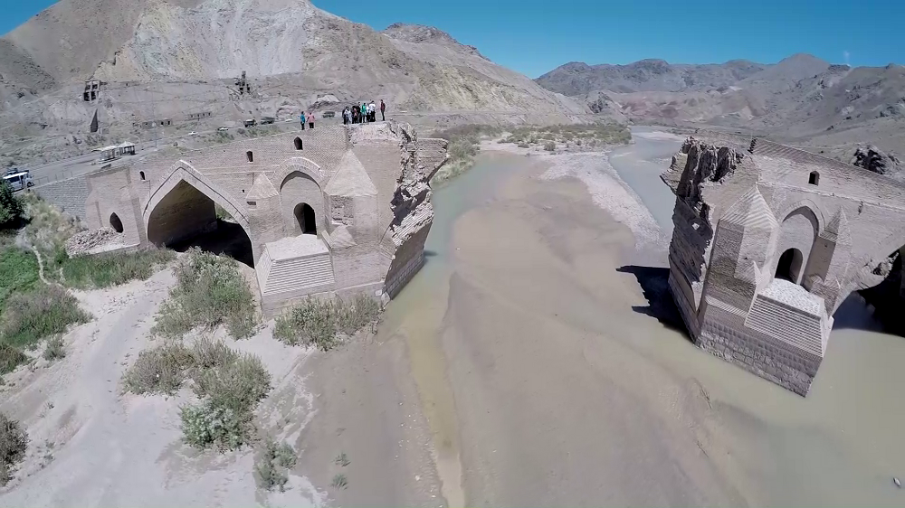 گذری بر شهرستان تاریخی میانه