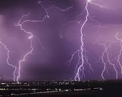 صاعقه در کرمانشاه جان یک نفر را گرفت