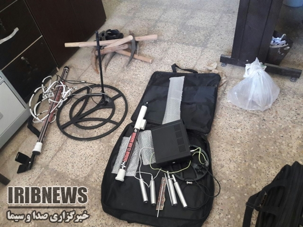 دستگیری باند حفاری غیرمجاز درسلطانیه دستگیری باند حفاری غیرمجاز درسلطانیه