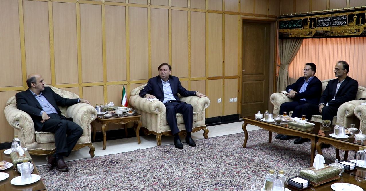 دیدار مشاور وزیر بهداشت و درمان با استاندار