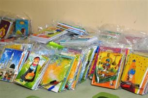 توزیع ۱۰۰ هزار بسته آموزشی در نقاط محروم توزیع ۱۰۰ هزار بسته آموزشی در نقاط محروم