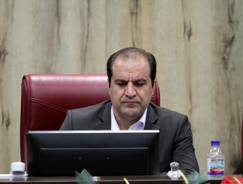 دستان شهر، پُر از طلای کثیف دستان شهر، پُر از طلای کثیف