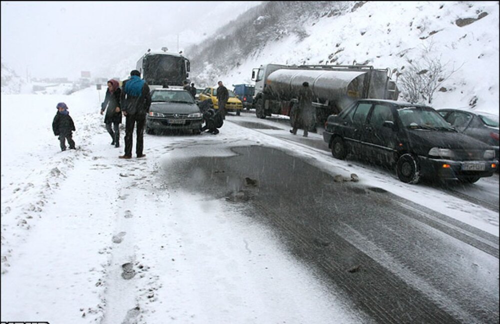امدادرسانی به ۹ هزار نفر گرفتار در کولاک جادههای اردبیل امدادرسانی به ۹ هزار نفر گرفتار در کولاک جادههای اردبیل