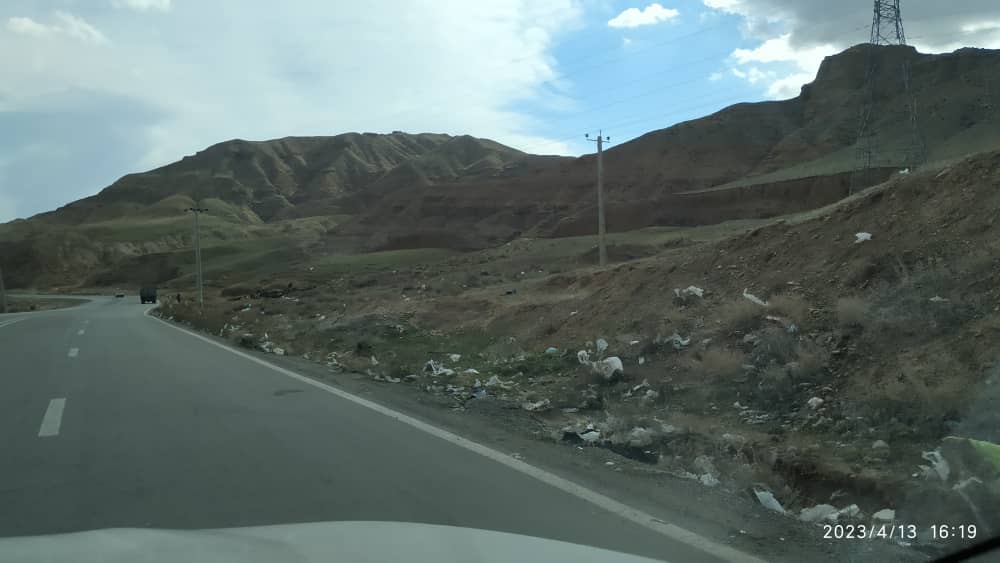 معضل تردد خودروهای حمل زباله بدون روپوش در تبریز معضل تردد خودروهای حمل زباله بدون روپوش در تبریز