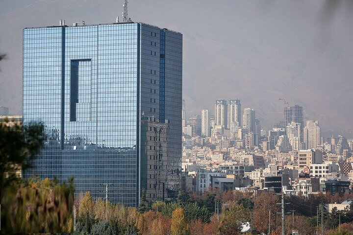 کاهش مجدد نرخ رشد 12ماهه نقدینگی در پایان خرداد‌ماه/ افزایش 25.8 درصدی تسهیلات پرداختی در سه ماهه اول امسال