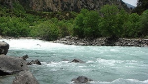فردا در حاشیه رودخانه جاجرود تردد نشود فردا در حاشیه رودخانه جاجرود تردد نشود