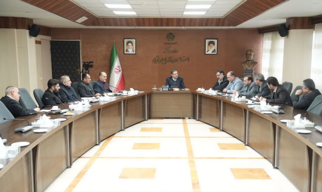 احزاب بستر اجتماعی را برای نیل به وفاق ملی فراهم کنند احزاب بستر اجتماعی را برای نیل به وفاق ملی فراهم کنند