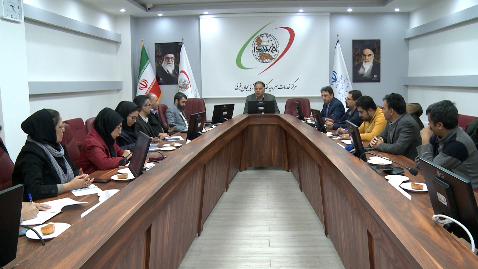 همایش بینالمللی توسعه آذربایجان غربی؛ گامی بلند به سوی تحول اقتصادی همایش بینالمللی توسعه آذربایجان غربی؛ گامی بلند به سوی تحول اقتصادی