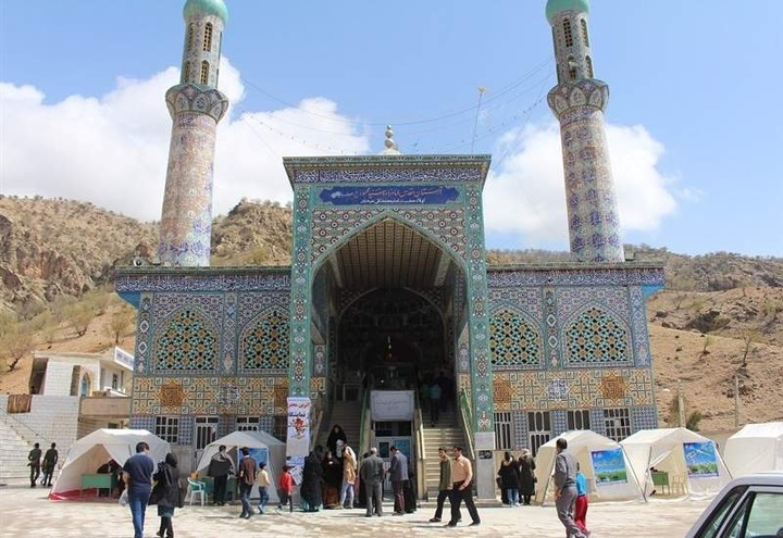 برگزاری ضیافت الهی و آرامش بهاری در ۲۳ امامزاده و بقعه آذربایجان غربی برگزاری ضیافت الهی و آرامش بهاری در ۲۳ امامزاده و بقعه آذربایجان غربی