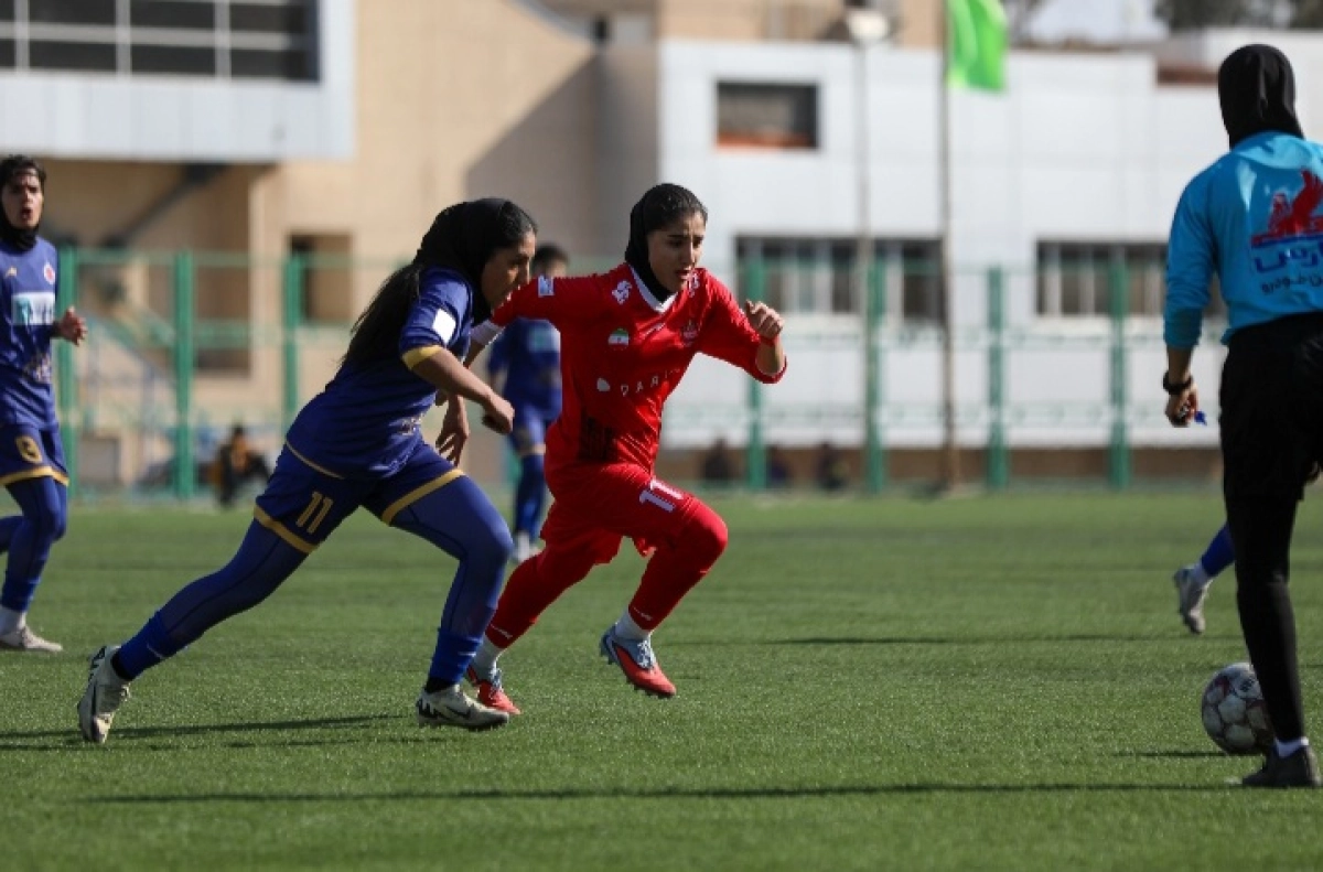پیروزی تیم صدر نشین خاتون بم بر پرسپولیس تهران پیروزی تیم صدر نشین خاتون بم بر پرسپولیس تهران