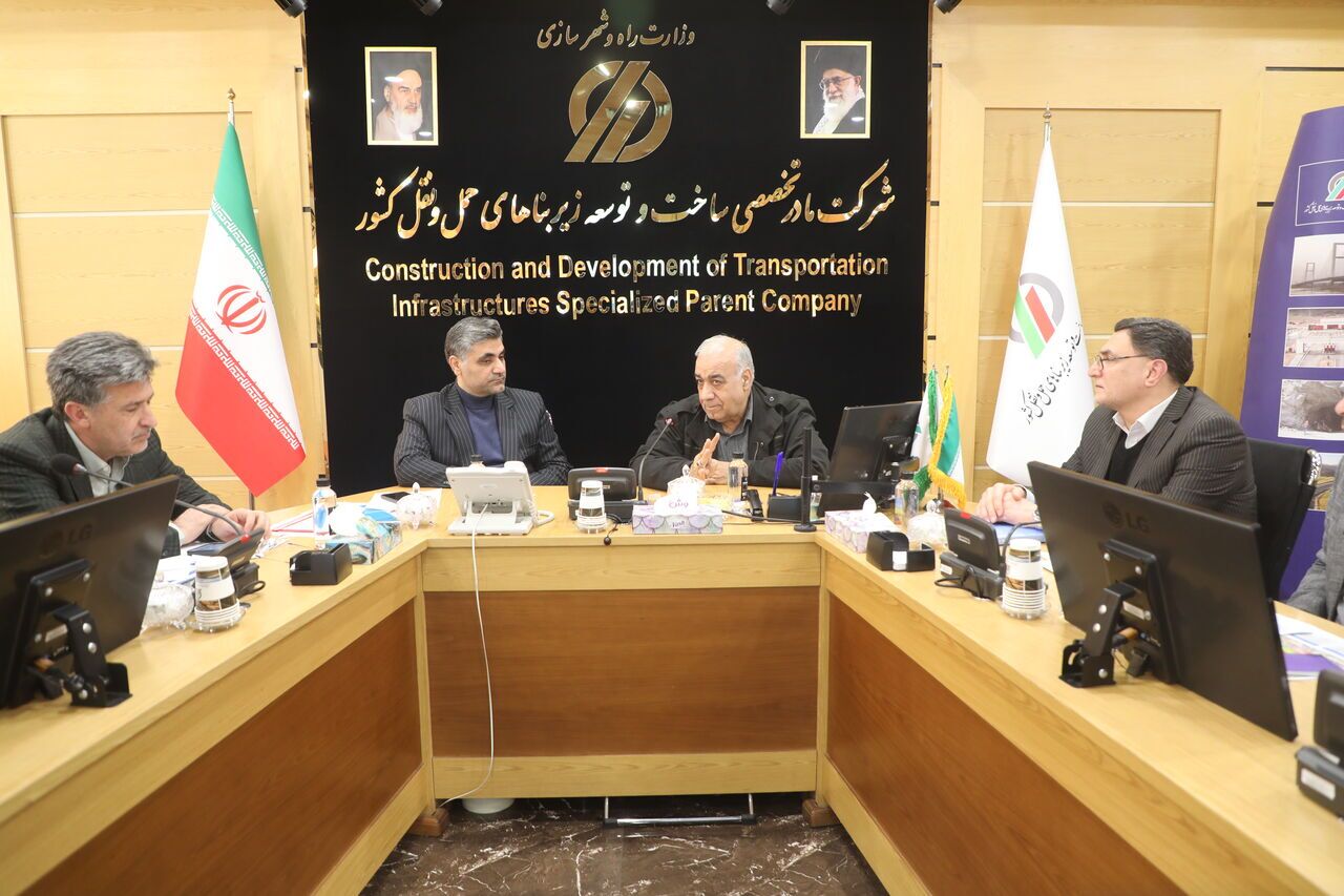 پیگیری تهاتر نفت برای تأمین مالی راهآهن زاهدان-زابل-بیرجند-یونسی پیگیری تهاتر نفت برای تأمین مالی راهآهن زاهدان-زابل-بیرجند-یونسی