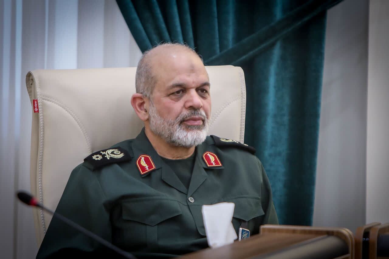 *** سردار وحیدی: دشمن در نبرد ۱۲ روزه عقب نشست *** سردار وحیدی: دشمن در نبرد ۱۲ روزه عقب نشست