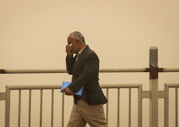 ماندگاری توده گرد و خاک عراقی در خوزستان تا اواخر امروز/ هوا گرم‌تر می‌شود