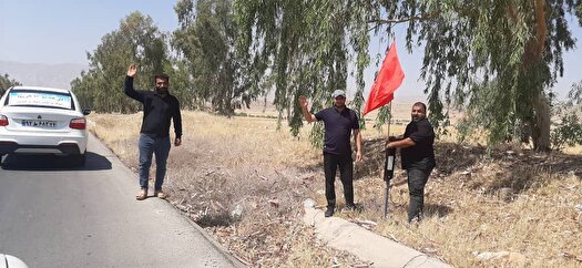 نصب پرچم «یا حسین» از بندرعباس تا مرز شلمچه