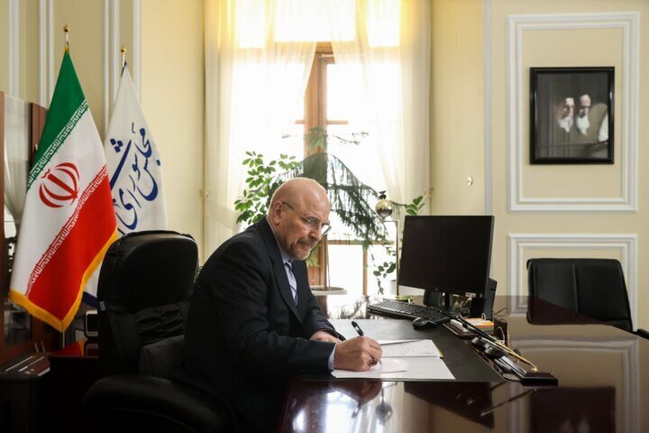 پیام تسلیت رئیس مجلس در پی درگذشت استاد فرشچیان