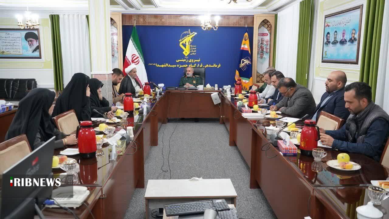 دفاع مقدس گنجینه ای عظیم  برای پیشرفت انقلاب