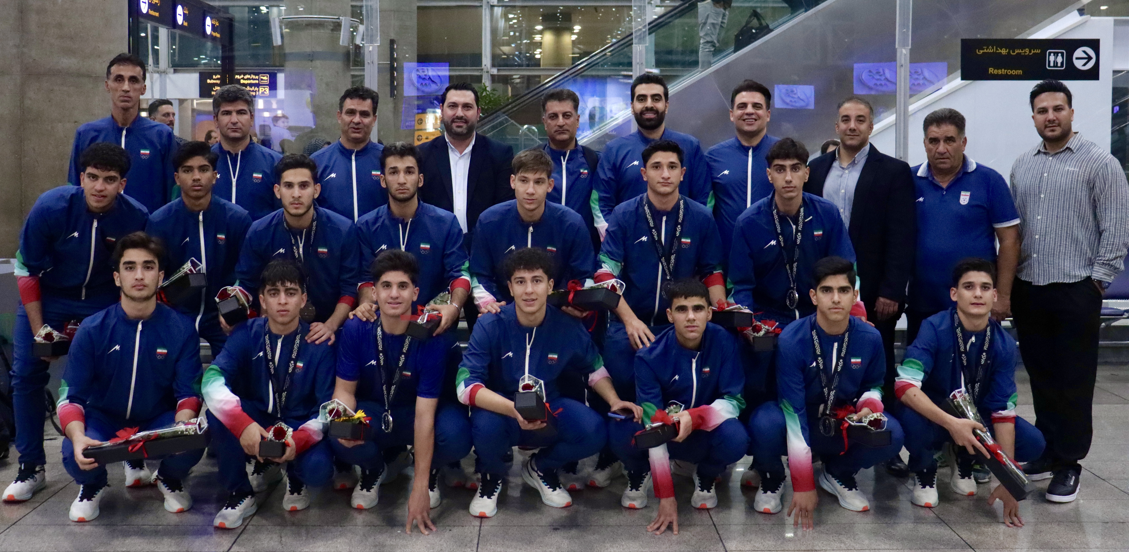 بازگشت اعضای تیم فوتسال کمتر از ۱۷ سال به ایران بازگشت اعضای تیم فوتسال کمتر از ۱۷ سال به ایران