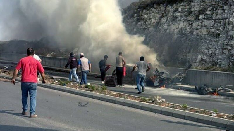 حمله پهپادی رژیم صهیونیستی به خودرویی در لبنان حمله پهپادی رژیم صهیونیستی به خودرویی در لبنان