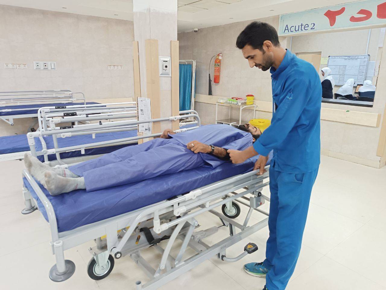 هر سال ۵ هزار پرستار از سیستم درمانی خارج می‌شوند