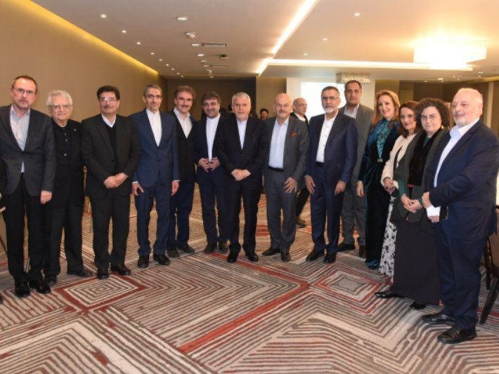 فصل تازهای از همکاریهای فرهنگی ایران و یونان فصل تازهای از همکاریهای فرهنگی ایران و یونان