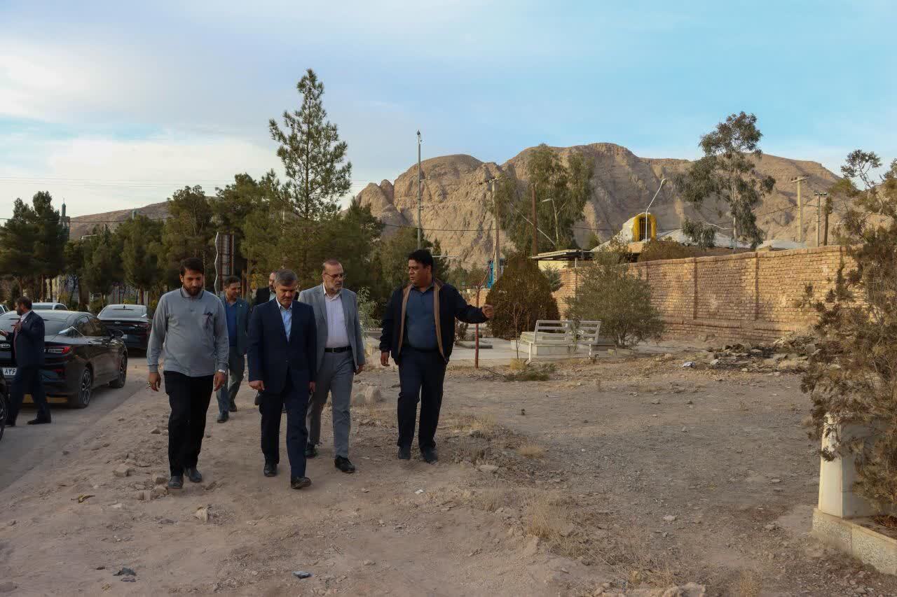 فروش دام زنده در ورودیهای شهر تهدید جدی برای بهداشت عمومی است فروش دام زنده در ورودیهای شهر تهدید جدی برای بهداشت عمومی است