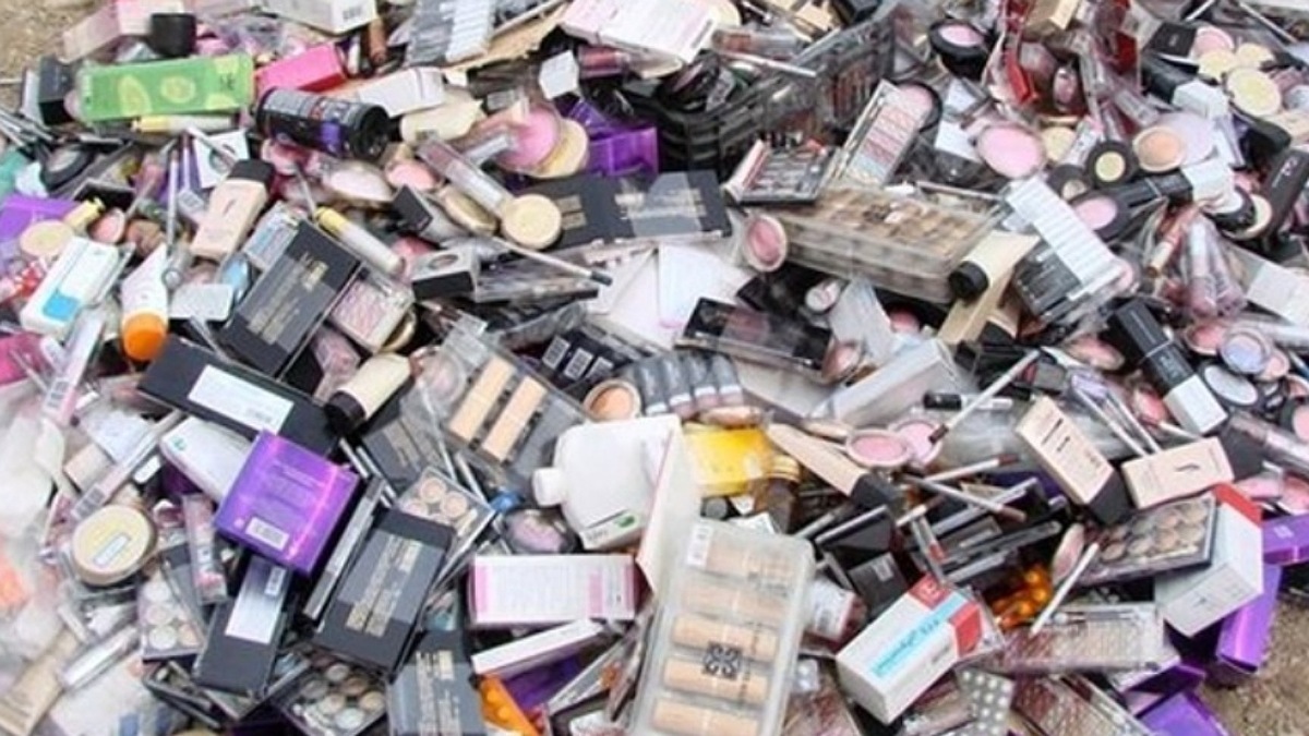 تعزیر قاچاقچی لوازم آرایشی بهداشتی تعزیر قاچاقچی لوازم آرایشی بهداشتی