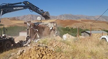 آزادسازی پنج هزار مترمربع زمین کشاورزی در لرستان