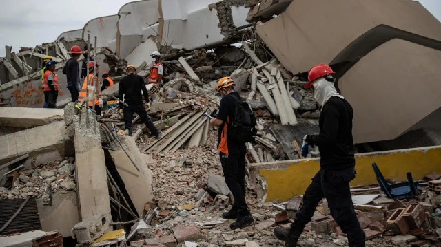شمار جان باختگان زلزله ونزوئلا به ۵ هزار نفر نزدیک شد شمار جان باختگان زلزله ونزوئلا به ۵ هزار نفر نزدیک شد